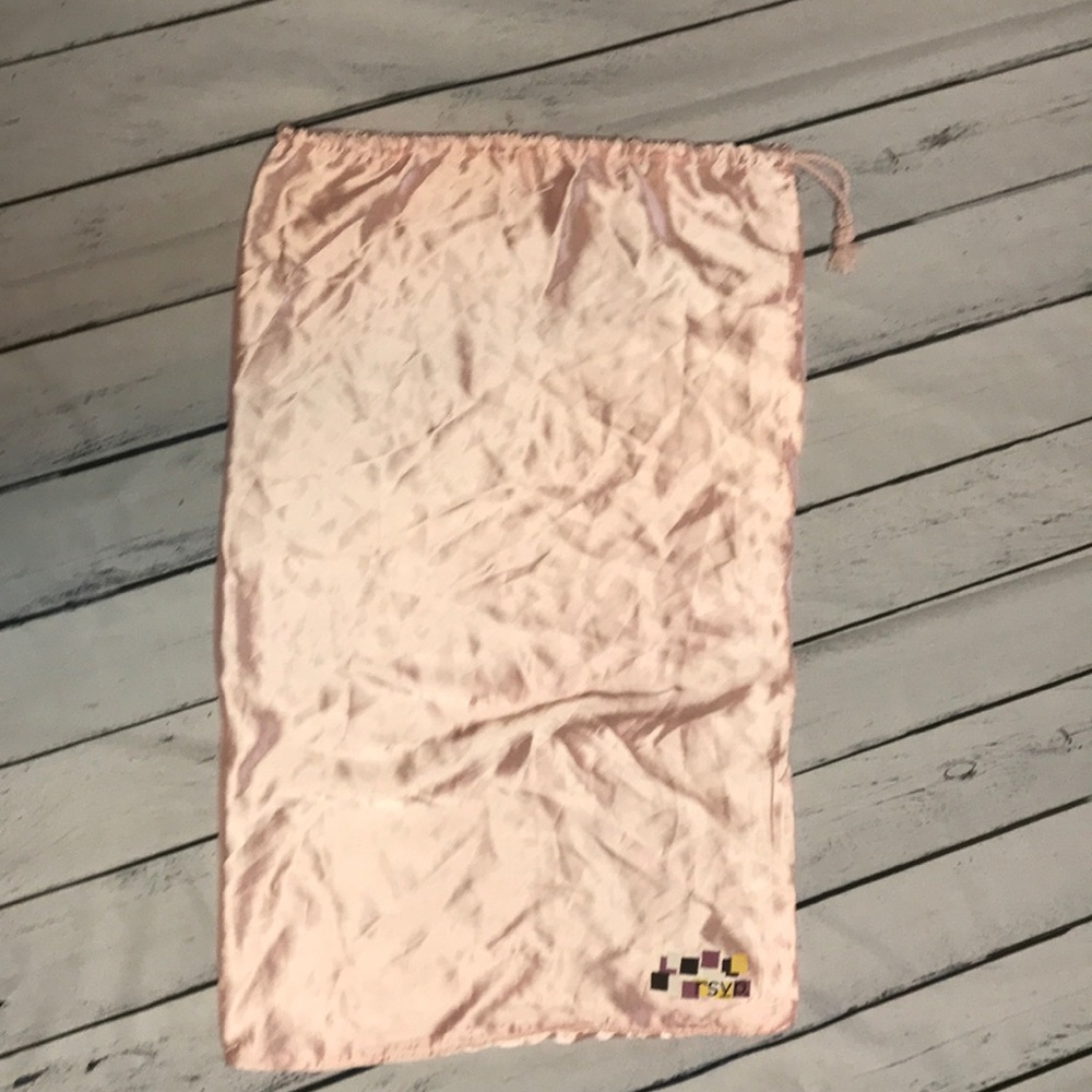 Shoe Bag ✨ Great Add On Item! ✨